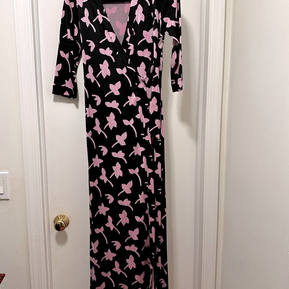 Dark Purple/Pink Silk DVF Maxi. In wonderful condition and only worn a few times